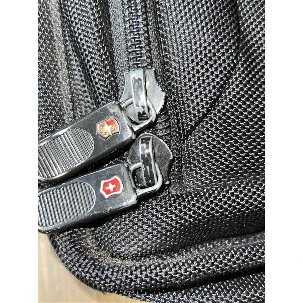 Wenger Legacy SwissGear Computer Laptop Tablet Carrying Briefcase Travel Bag 16”